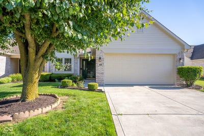 /international/us/1698-fairfield-circle-greenfield-in-110108963228/