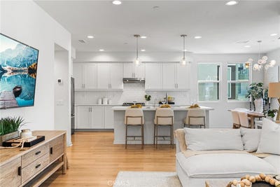 /international/us/110-fable-irvine-ca-110101245273/