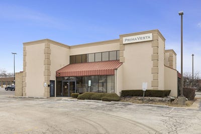 /international/us/10s660-kingery-highway-willowbrook-il-110097481064/