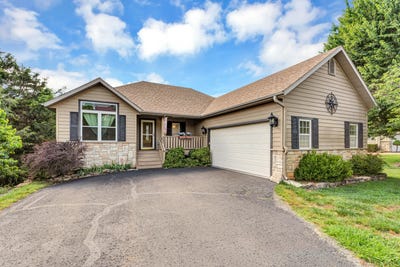 /international/us/263-mayden-lane-branson-mo-110108352270/