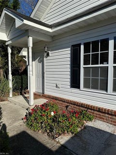 /international/us/488-s-birdneck-road-virginia-beach-va-110106380373/