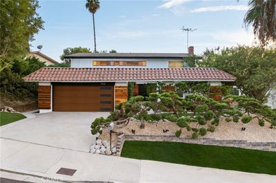 /international/us/7385-darnoch-way-west-hills-ca-110095492528/