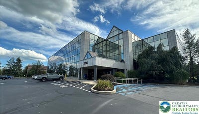 /international/us/3735-easton-nazareth-highway-lower-nazareth-twp-pa-110101965699/
