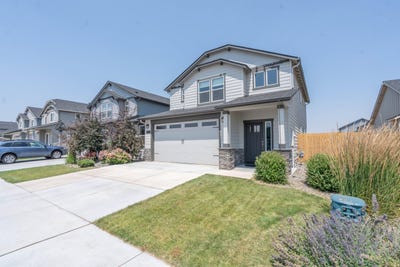 /international/us/1563-nw-upas-place-redmond-or-110100983908/