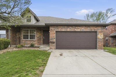 /international/us/3917-n-15th-street-ozark-mo-110106973866/