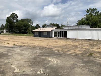 /international/us/501-s-main-st-amory-ms-110108917543/