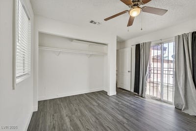 /international/us/1722-e-university-avenue-las-vegas-nv-110100981558/