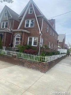 /international/us/114-21-linden-boulevard-south-ozone-park-ny-110096101129/