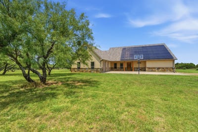 /international/us/927-prickly-pear-trail-gordon-tx-110108416577/