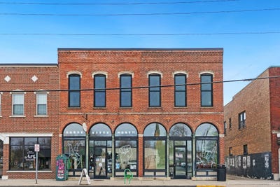 /international/us/1113-broadway-fort-wayne-in-110106760944/