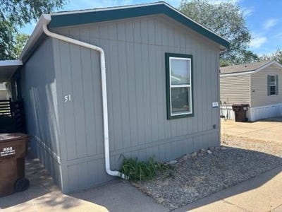 /international/us/1213-w-400-n-lot-51-clearfield-ut-110107985664/