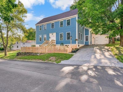 /international/us/16-summer-street-wiscasset-me-110109646296/