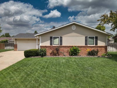 /international/us/5956-westridge-dr-great-bend-ks-110108689521/