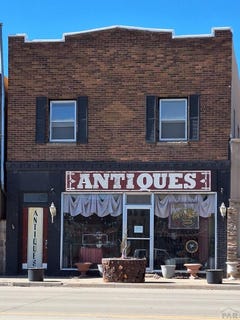 /international/us/957-main-st-springfield-co-110108256642/