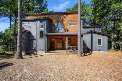 /international/us/2093-pine-hills-road-broken-bow-ok-110120486854/