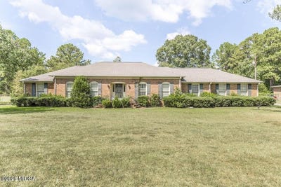 /international/us/6889-knoxville-road-lizella-ga-110110304232/