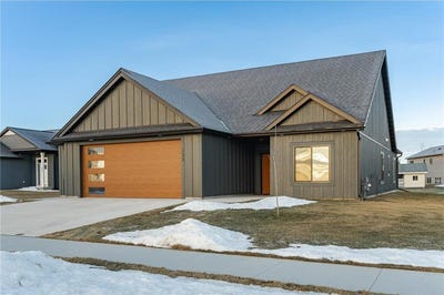 /international/us/353-spring-day-court-ne-eyota-mn-110104903085/