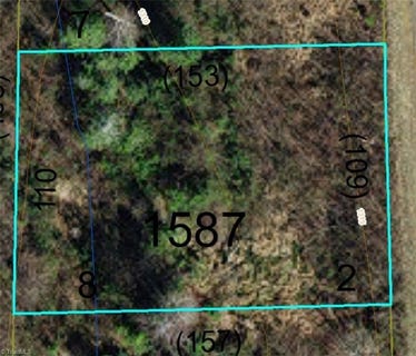 /international/us/holly-brook-street-north-wilkesboro-nc-110102776670/