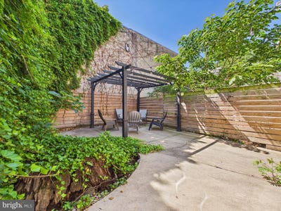 /international/us/1865-frankford-avenue-philadelphia-pa-110108381295/