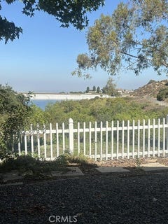 /international/us/7083-e-shorecrest-anaheim-ca-110109320861/
