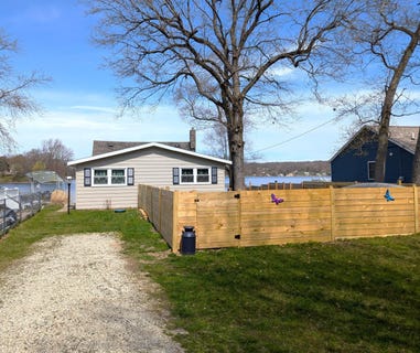 /international/us/11720-coon-hollow-road-three-rivers-mi-110098953524/