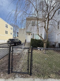 /international/us/850-dorchester-ave-boston-ma-110106309172/