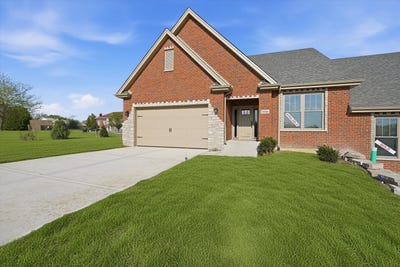 /international/us/19501-foxford-lane-mokena-il-110107415255/