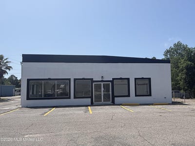 /international/us/111-s-industrial-park-circle-lot-a-ocean-springs-ms-110108070082/