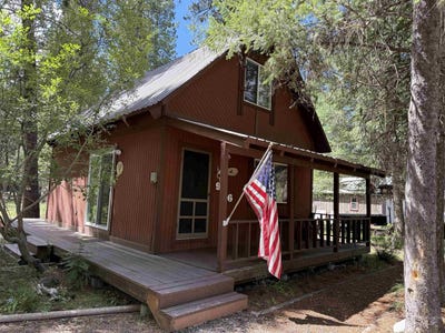 /international/us/916-strawberry-ln-mccall-id-110108280010/
