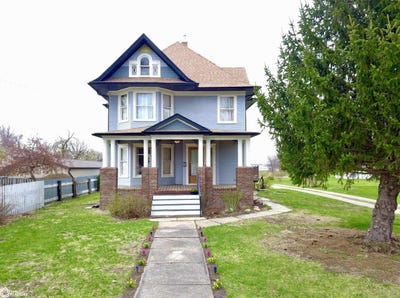 /international/us/426-east-street-grinnell-ia-110106310434/