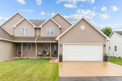 /international/us/w5117-blue-heron-court-sherwood-wi-110100465583/