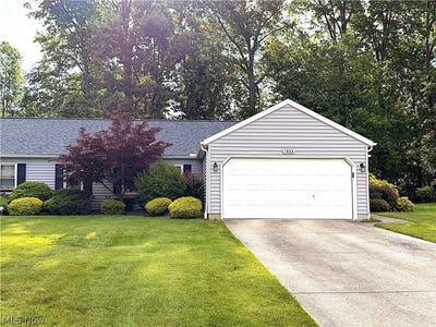 /international/us/1933-candlewood-drive-avon-oh-110108958488/