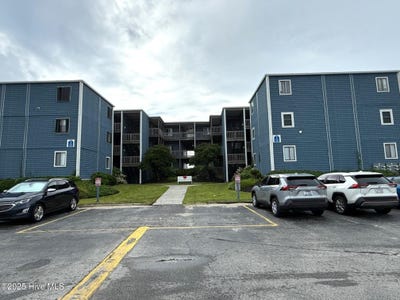 /international/us/2210-new-river-inlet-road-north-topsail-beach-nc-110103632771/