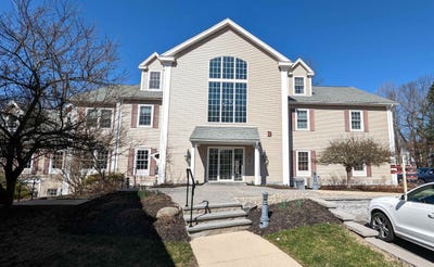 /international/us/18-hampton-road-exeter-nh-110104489233/