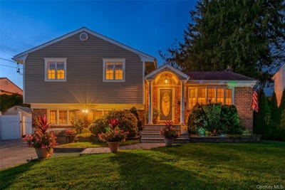 /international/us/56-kingston-avenue-hicksville-ny-110120156996/