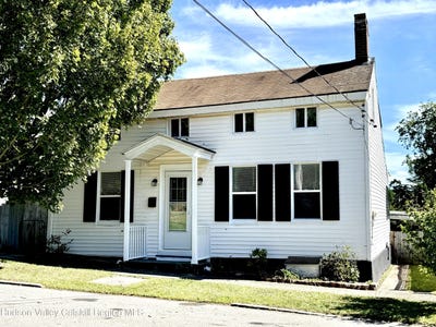 /international/us/1-n-montgomery-street-athens-ny-110119991697/