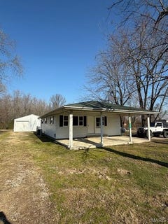 /international/us/75-slingshot-lane-poplar-bluff-mo-110104235261/