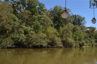 /international/us/10-east-porters-river-road-pearl-river-la-110102947785/