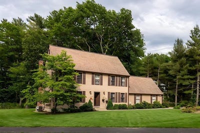 /international/us/1-montaup-road-sharon-ma-110108768058/