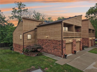 /international/us/104-kimrose-lane-broadview-heights-oh-110101300547/