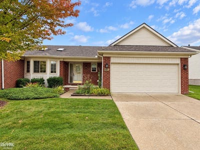 /international/us/17198-westgrove-drive-macomb-mi-110120085867/