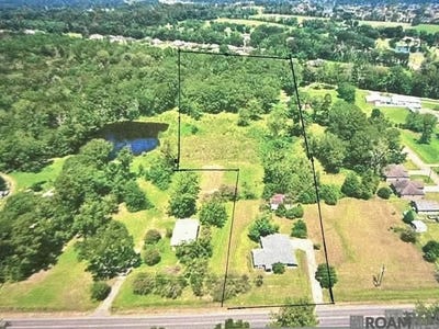 /international/us/9001-springfield-rd-denham-springs-la-110106144007/