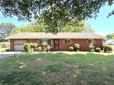 /international/us/531-lawrence-ridge-lewisville-nc-110107817624/