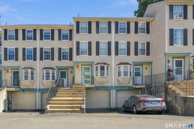 /international/us/15-rising-trail-drive-middletown-ct-110119956500/