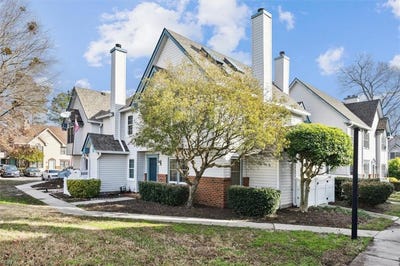 /international/us/27-tamarisk-quay-hampton-va-110108425132/