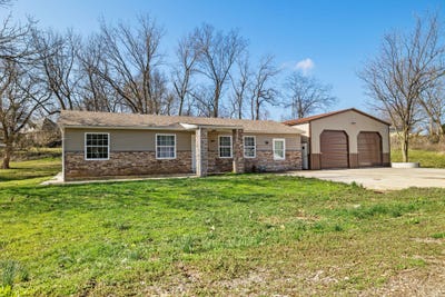 /international/us/400-w-myrtle-street-monett-mo-110106309076/