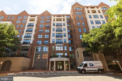 /international/us/485-harbor-side-street-woodbridge-va-110107881407/