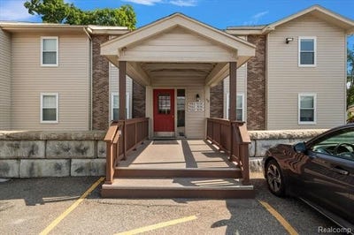 /international/us/5060-harbor-oak-drive-waterford-twp-mi-110110009218/