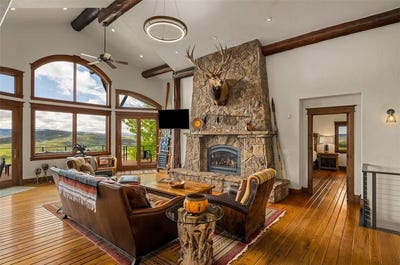/international/us/44500-diamondback-way-steamboat-springs-co-110108258087/