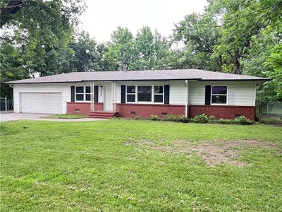 /international/us/303-harve-street-springdale-ar-110108132062/